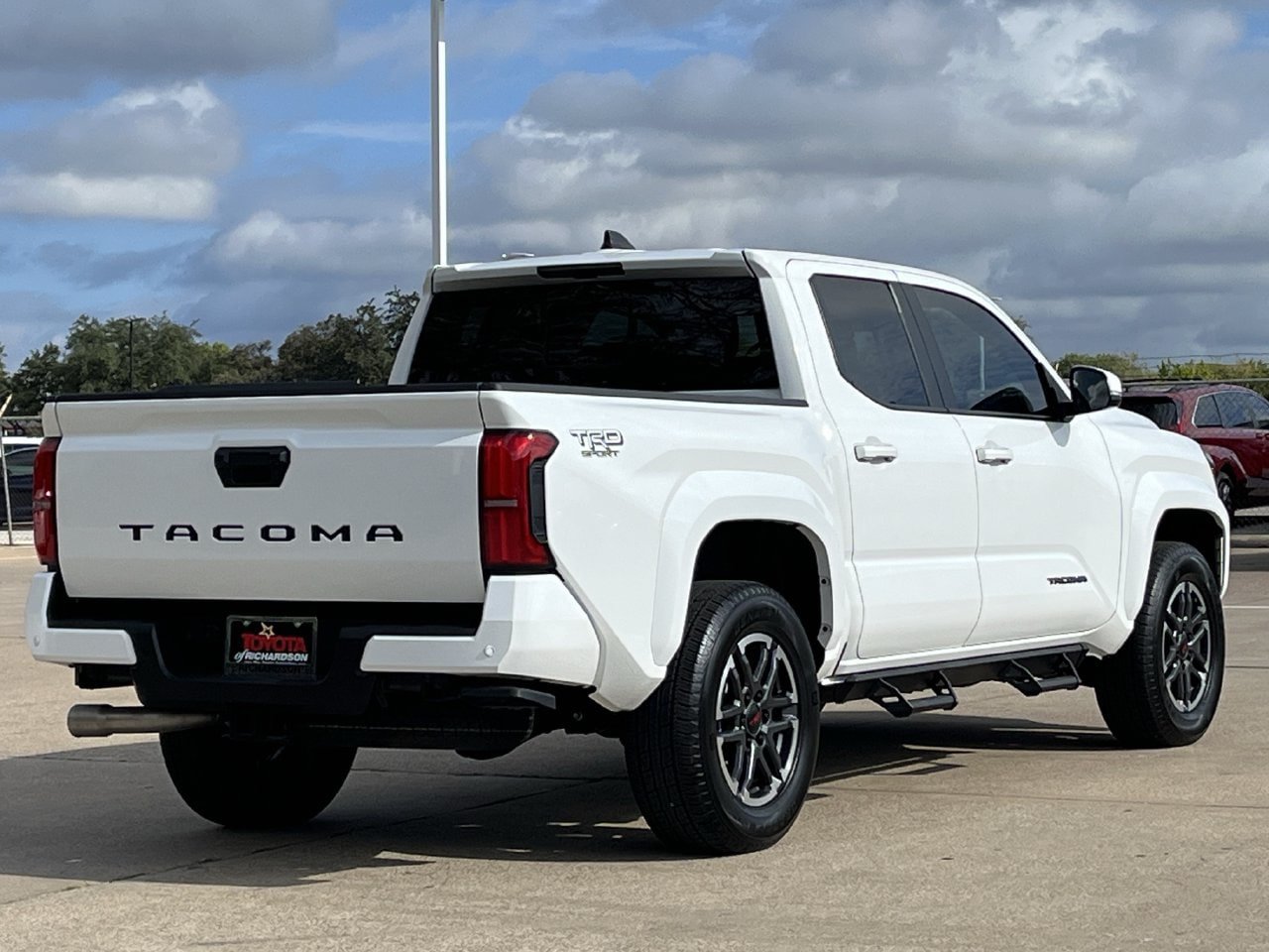 Used 2025 Toyota Tacoma TRD Sport w/ TRD Sport Upgrade Package RWD image 4