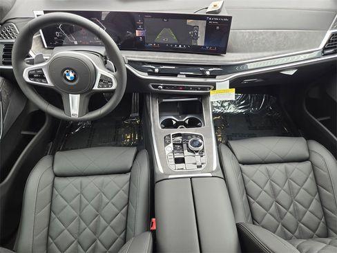 New 2026 BMW X7 xDrive40i w/ M Sport Package image 28