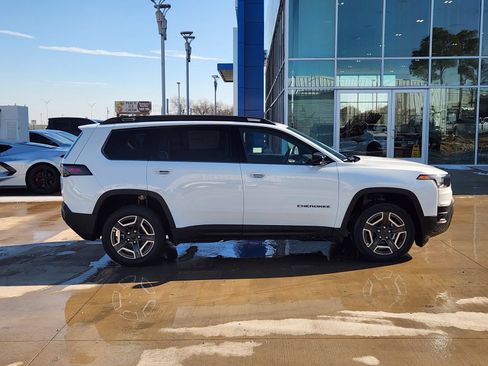 New 2026 Jeep Cherokee Limited AWD/4WD image 7