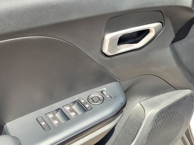 New 2026 Kia K4 FWD image 10