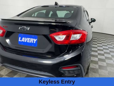 Used 2017 Chevrolet Cruze LT w/ Sun And Sound Package FWD image 11