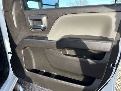 Used 2018 GMC Sierra 2500 4x4 Crew Cab image 12