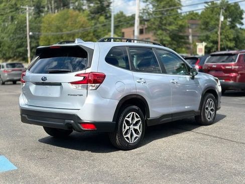 Used 2023 Subaru Forester Premium AWD/4WD image 5