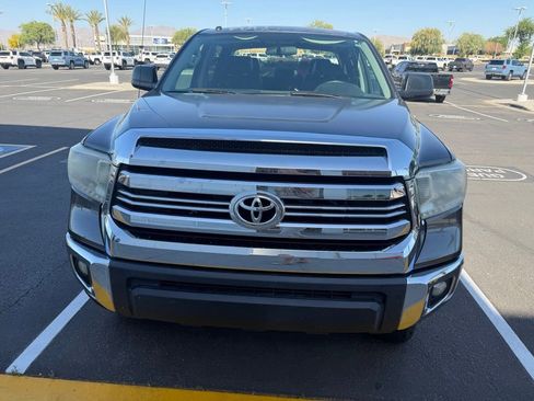 Used 2016 Toyota Tundra SR5 AWD/4WD image 3