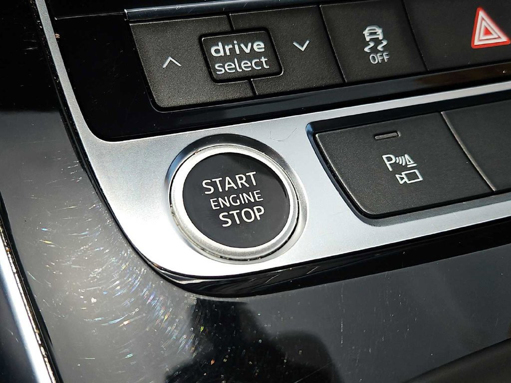 Used 2022 Audi Q7 2.0T Premium Plus w/ Premium Plus Package AWD/4WD image 24