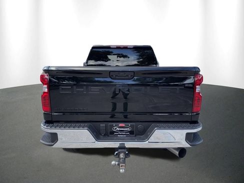 Used 2025 Chevrolet Silverado 2500 LT AWD/4WD image 16