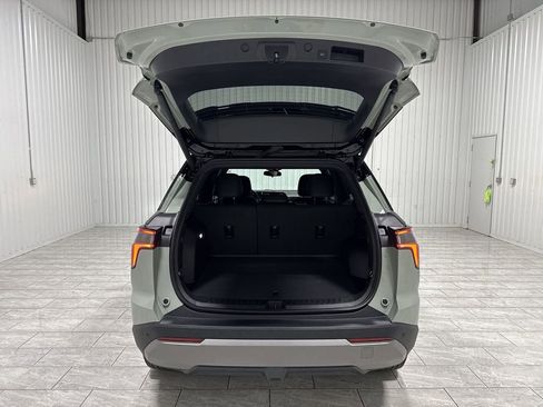 New 2026 Chevrolet Equinox LT w/ Convenience Package II image 27