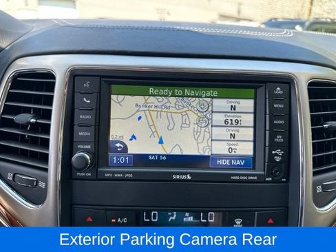 Used 2011 Jeep Grand Cherokee Overland AWD/4WD image 27