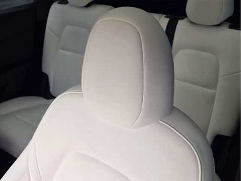Used 2023 Tesla Model Y Performance AWD/4WD image 22