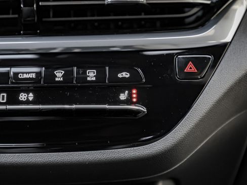 New 2025 Buick Envista Avenir image 30