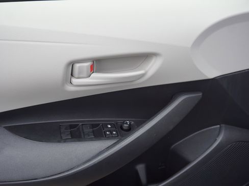 Used 2024 Toyota Corolla LE image 11