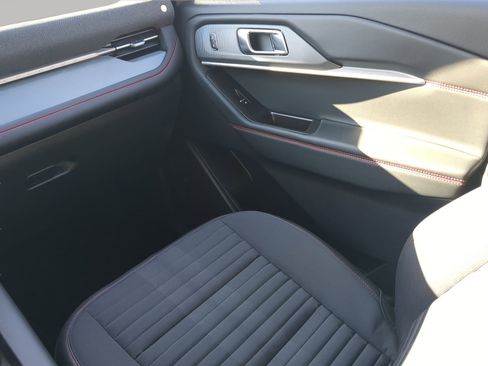 New 2026 Ford Explorer ST-Line w/ ST-Line Street Pack image 49