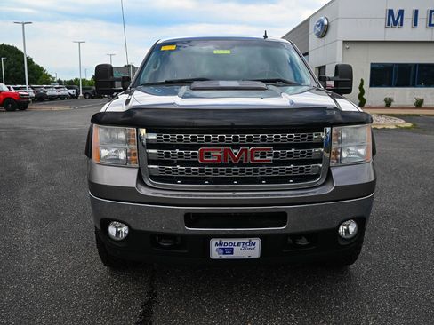 Used 2013 GMC Sierra 2500 SLT w/ SLT Convenience Package AWD/4WD image 10