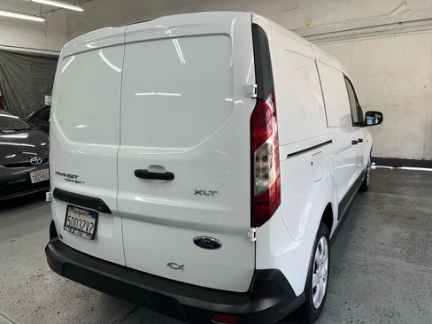 Used 2019 Ford Transit Connect XLT image 5