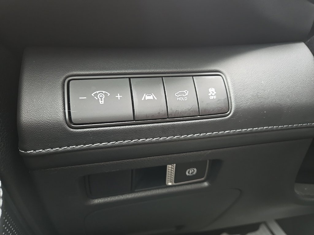 Used 2022 Hyundai Santa Fe Limited FWD image 46