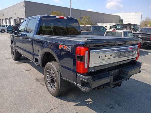 Used 2024 Ford F250 Platinum image 3