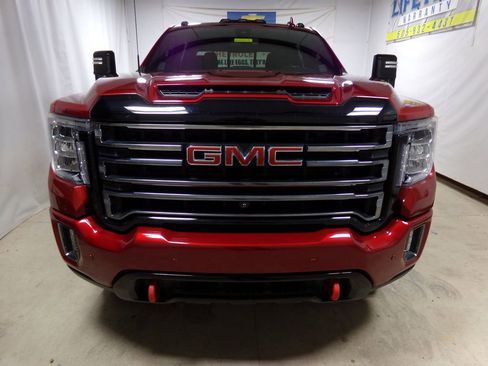 Used 2022 GMC Sierra 2500 AT4 w/ AT4 Preferred Package image 2