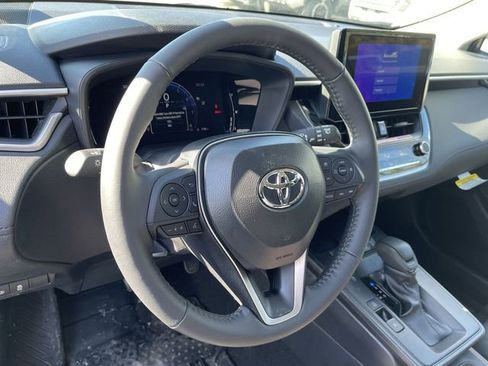 New 2026 Toyota Corolla Cross LE image 7