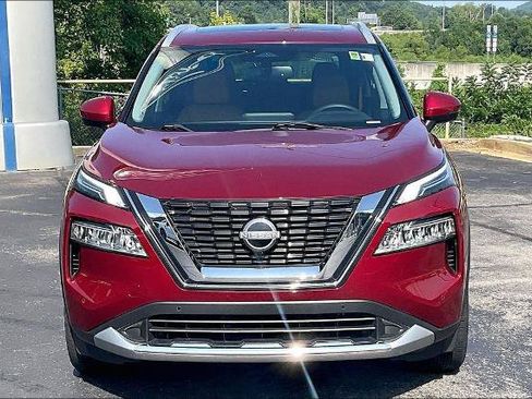 Used 2023 Nissan Rogue Platinum FWD image 3