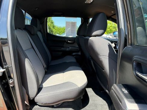 Used 2023 Toyota Tacoma TRD Off-Road AWD/4WD image 19