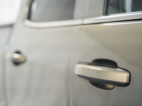 Used 2017 GMC Sierra 1500 SLE w/ SLE Value Package image 21