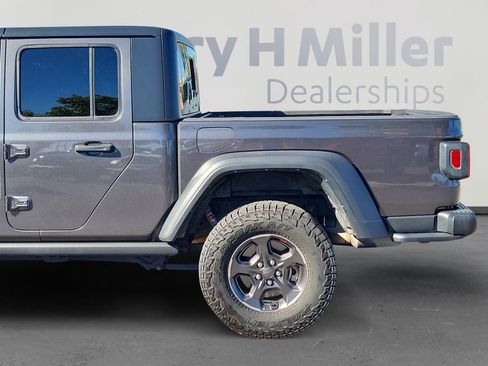 Used 2021 Jeep Gladiator Rubicon image 4