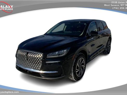 Used 2023 Lincoln Corsair AWD w/ Towing Package image 1