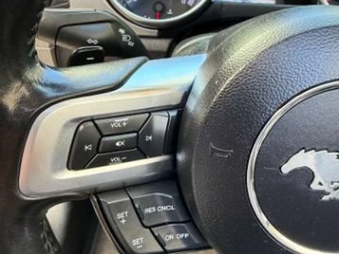 Used 2020 Ford Mustang Premium RWD image 23