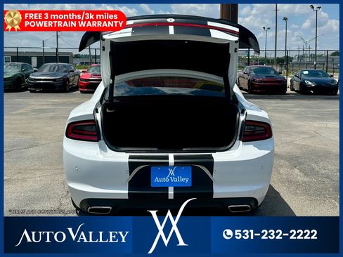 Used 2022 Dodge Charger SXT RWD image 38