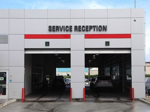 Used 2026 Toyota Camry SE image 39