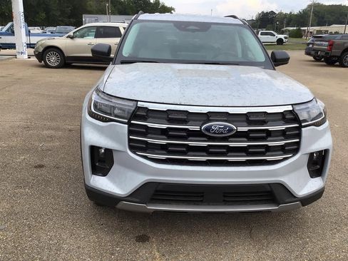 New 2025 Ford Explorer Active w/ Active Comfort Package image 10