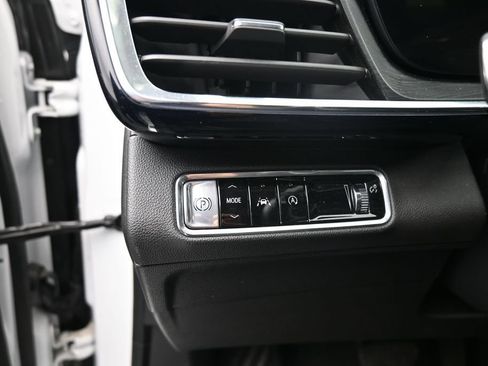 Used 2024 Buick Envision Preferred AWD/4WD image 16