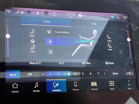 Certified 2025 Jeep Wagoneer 4WD w/ Premium Group I image 32