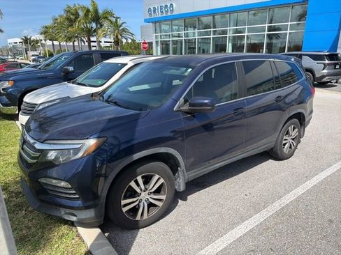 Used 2018 Honda Pilot EX image 1
