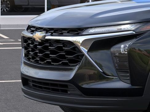 New 2026 Chevrolet Trax LS w/ LS Convenience Package FWD image 13