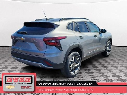 New 2026 Chevrolet Trax LT w/ Driver Confidence Package image 4