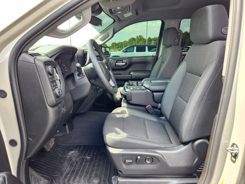 Used 2026 Chevrolet Silverado 1500 Custom w/ LPO, Dark Essentials Package AWD/4WD image 13