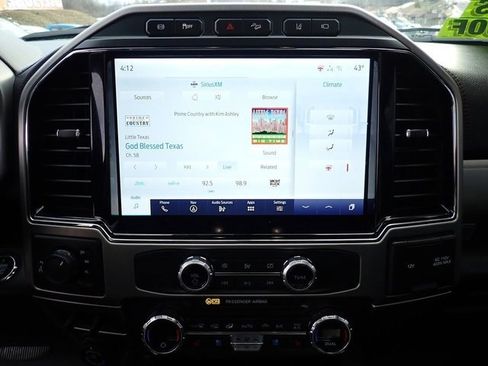 Certified 2022 Ford F350 Platinum w/ FX4 Off-Road Package image 28