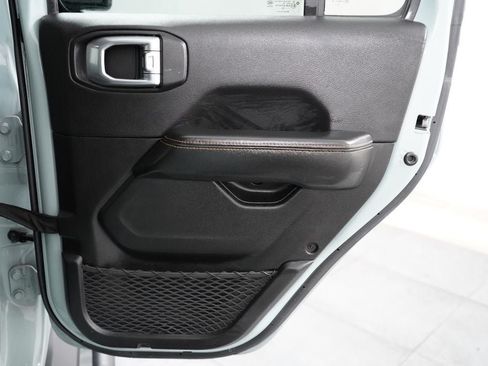 Used 2024 Jeep Wrangler Unlimited Sahara AWD/4WD image 20