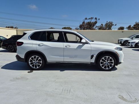 Used 2024 BMW X5 sDrive40i w/ Parking Assistance Package RWD image 4