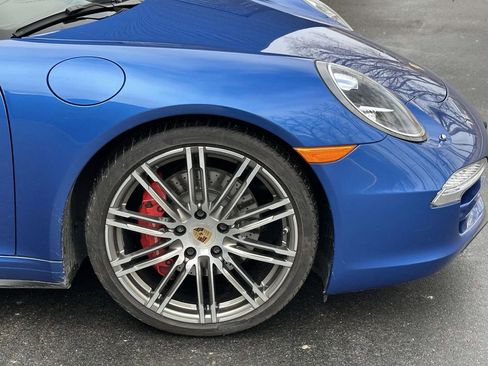 Used 2015 Porsche 911 Targa 4S image 9