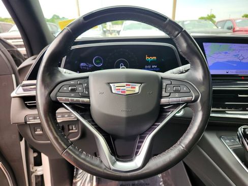 Used 2022 Cadillac Escalade Sport w/ Touring Package AWD/4WD image 29