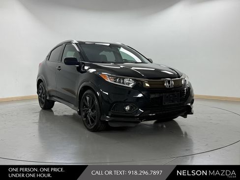 Used 2022 Honda HR-V Sport image 4