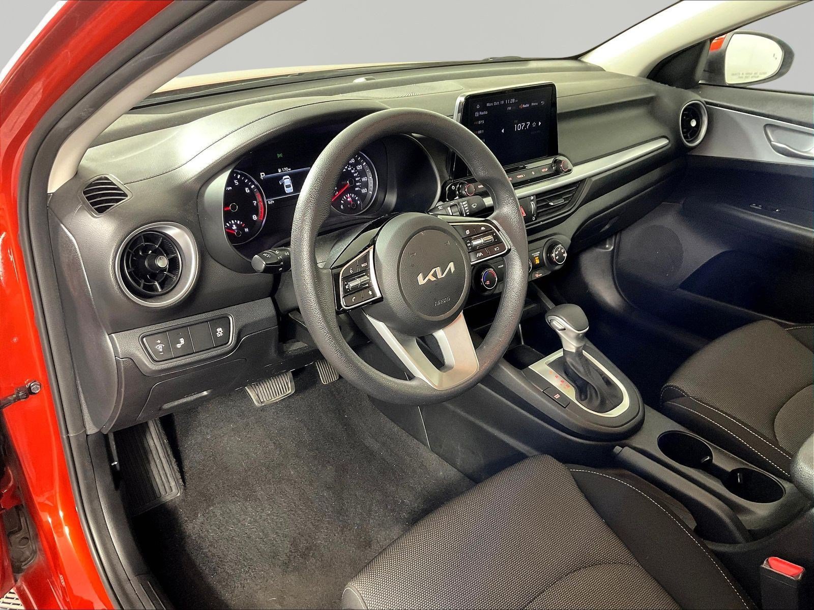 Used 2023 Kia Forte LXS w/ LXS Technology Package FWD image 17