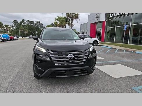 New 2026 Nissan Rogue SV FWD image 18