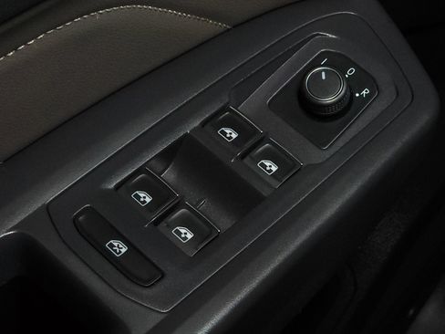 Used 2021 Volkswagen Atlas SE image 21