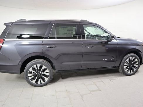 New 2025 Ford Expedition Platinum w/ Driver's Package image 4