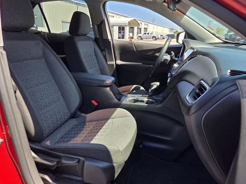 Certified 2024 Chevrolet Equinox LT FWD image 18