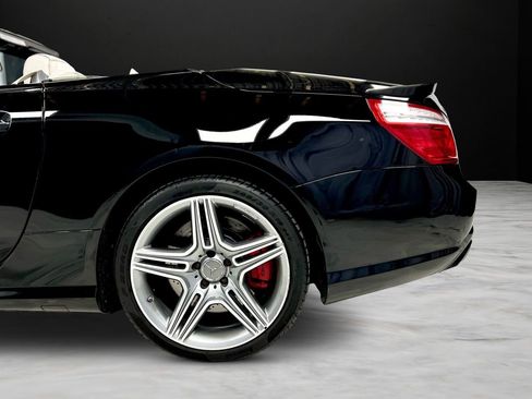 Used 2013 Mercedes-Benz SL 63 AMG image 22