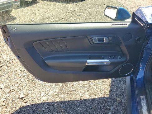 Used 2022 Ford Mustang Premium image 9